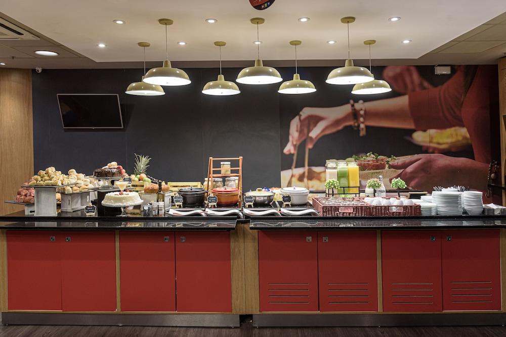 Ibis Hotel
